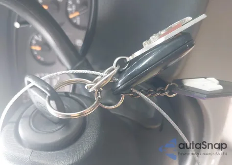 2005 Chevrolet Tahoe Z71 из США, поврежденный, VIN 1GNEC13Z25R246040